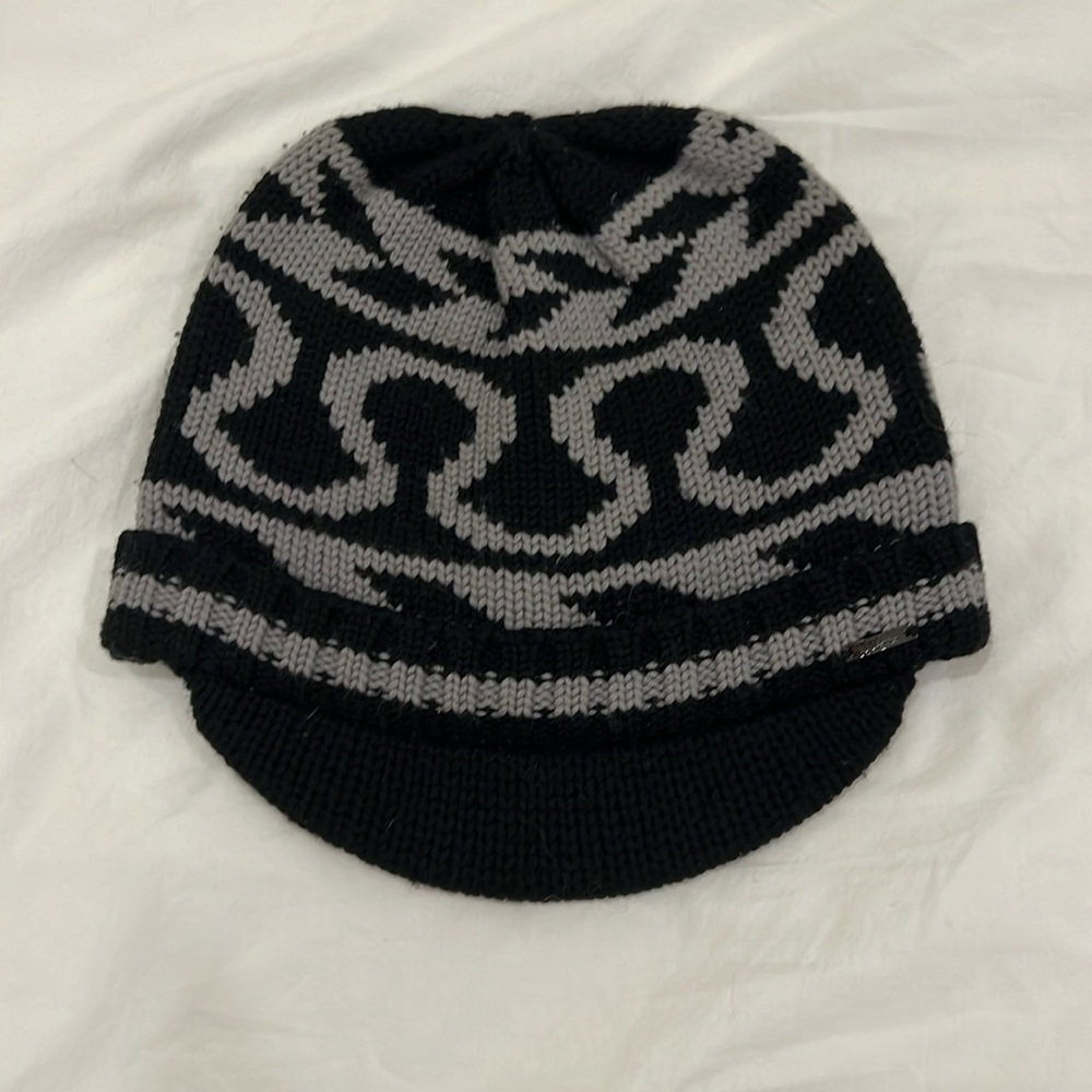 Lululemon wool hat with brim
